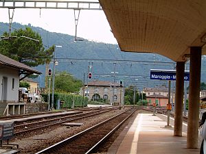 Archivo:Maroggia Bahnhof