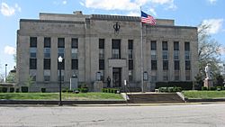 Obion County Courthouse front.jpg