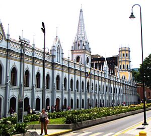 Archivo:Palaciodelasacademiascaracas
