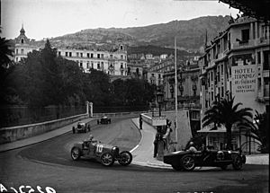 Archivo:Passing at the 1932 Monaco Grand Prix