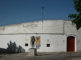 Plaza de toros de Aracena.jpg