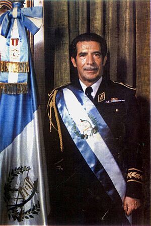 Archivo:Retrato oficial de Presidente Efraín Ríos Montt