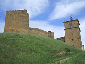 Archivo:San Vicente de la Sonsierra - Castillo 02