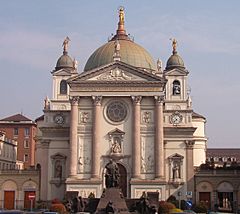 Archivo:Santuario di Maria Ausiliatrice Torino