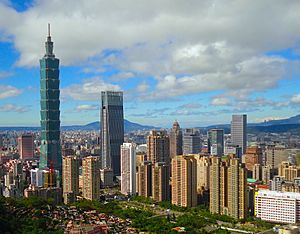 Archivo:Taipei, Taiwan CBD Skyline
