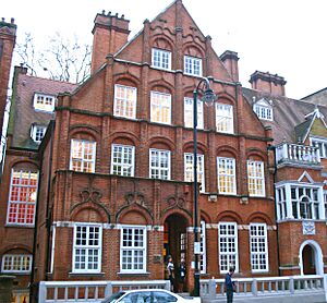 Archivo:43 Harrington Gardens - BU London