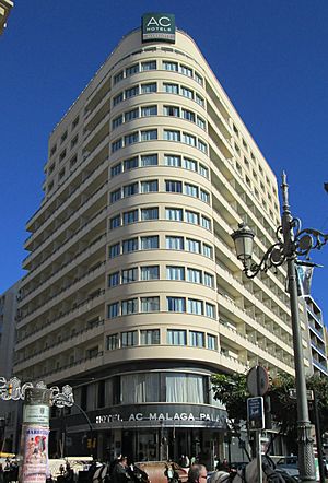 Archivo:Antiguo Hotel Málaga Palacio