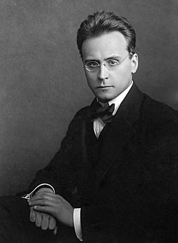 Anton Webern in Stettin, October 1912.jpg