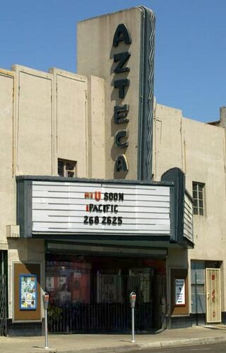 Azteca theater fresno 2006.jpg