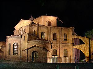 Archivo:Basilica of San Vitale, Ravenna, Italy