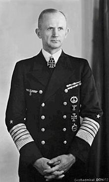 Bundesarchiv Bild 146-1976-127-06A, Karl Dönitz.jpg