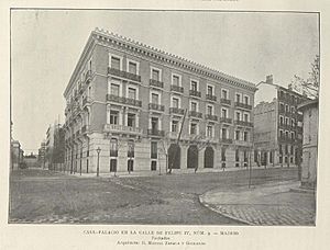 Archivo:Casa-palacio en la calle de Felipe IV nº 9, Madrid, fachadas, Arquitectura y Construcción, mayo de 1903