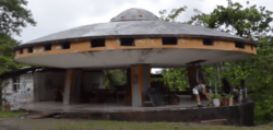 Casa del Ovni, localidad de Boquerón, Padre Abad.png