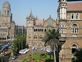 Archivo:Chhatrapati Shivaji Terminus (formerly Victoria Terminus)-113663