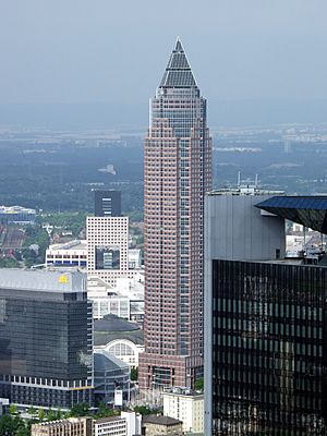 Archivo:Frankfurt am Main Messeturm