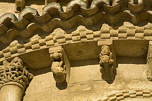 Archivo:Fromista, Iglesia de San Martín de Tours-PM 32872