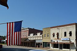 Girard, Kansas Flag 9-2-2012.JPG