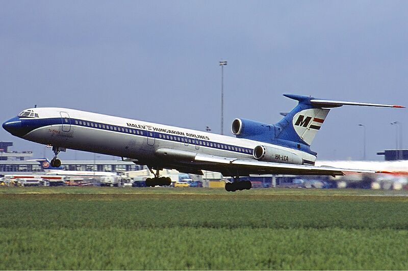 Malev Tupolev Tu-154B-2 Haafke-1