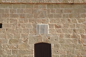 Archivo:Malta - Naxxar - Tul il-Kosta - Ghallis Tower 03 ies