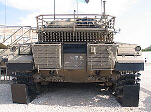 Archivo:Merkava-2-latrun-4