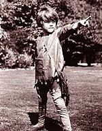 Archivo:Michael Llewelyn Davies as Peter Pan