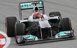Archivo:Michael Schumacher 2011 Malaysia Qualify