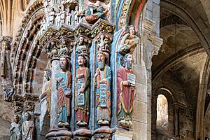 Archivo:Ourense Cathedral 2021 - pórtico do paraíso