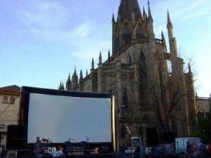 Archivo:Pantalla inflable AIRSCREEN en Festival internacional de Cine en guadalajara