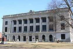 Pettis County Courthouse.jpg