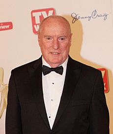 Archivo:Ray Meagher