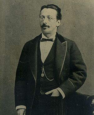 Archivo:Ricardo Puente y Brañas