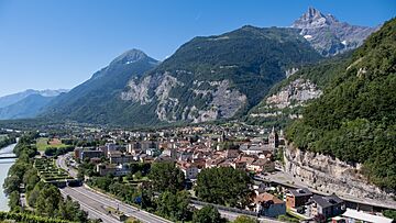 Archivo:Saint-Maurice (VS) - juillet 2022