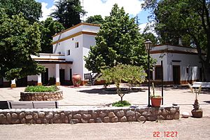 Archivo:Samay Huasi patio