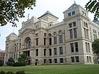 Sedgwick county kansas courthouse 2009.jpg