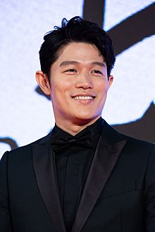 Suzuki Ryohei from "One Night" at Opening Ceremony of the Tokyo International Film Festival 2019 (49013344498).jpg