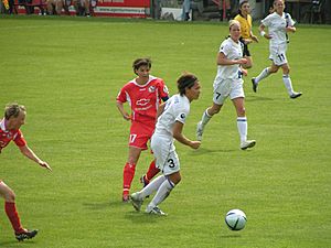 Archivo:UEFA-Women's Cup Final 2005 at Potsdam 1