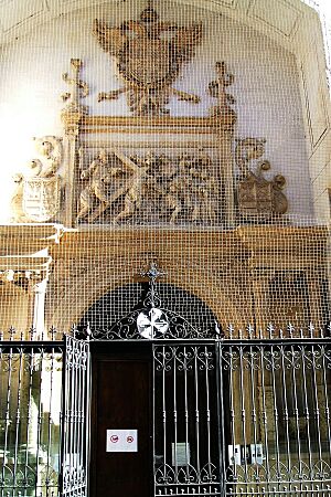 Archivo:Vitoria - Convento Santa Cruz 2