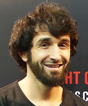 Archivo:Zabit Magomedsharipov at UFC Fight Night 136