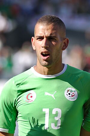 Archivo:Algérie - Arménie - 20140531 - Islam Slimani