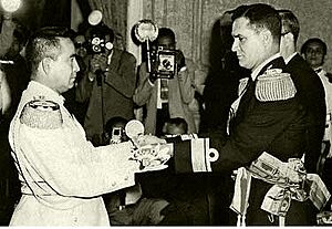 Archivo:Castro Léon y Wolfgang Larrazábal