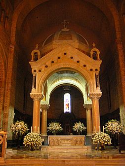 Catedral Metropolitana-Baldaquino&Altar-Medellin