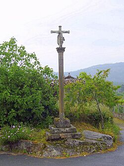 Cruceiro, Belles de Abaixo, Macenda, Boiro.jpg