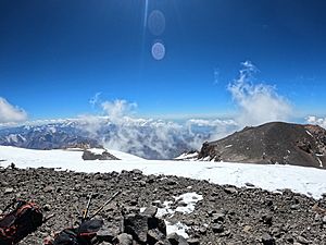 Archivo:Cumbre Volcán Tupungato