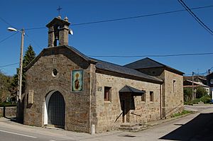 Archivo:Ermida da Nosa Señora do Carme de Asturianos