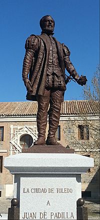 Archivo:Escultura en bronce de Juan de Padilla, obra del escultor toledano Julio Martín de Vidales
