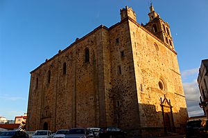 Archivo:Iglesia Parroquial de Santa María (Guareña, España)