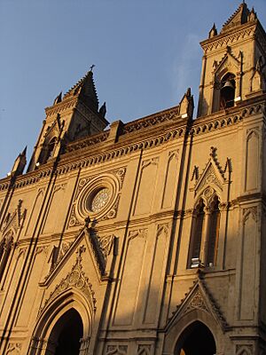 Archivo:Iglesia SF