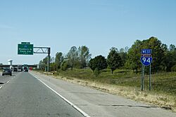 Int94wRoadSign-MM250 (29731684572).jpg