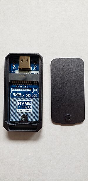 Archivo:NVME TO USB