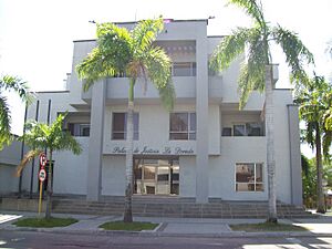 Archivo:Palacio de Justicia La Dorada 1